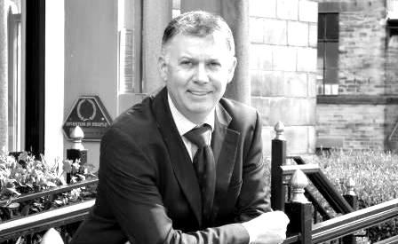 Dr Conrad Beckett