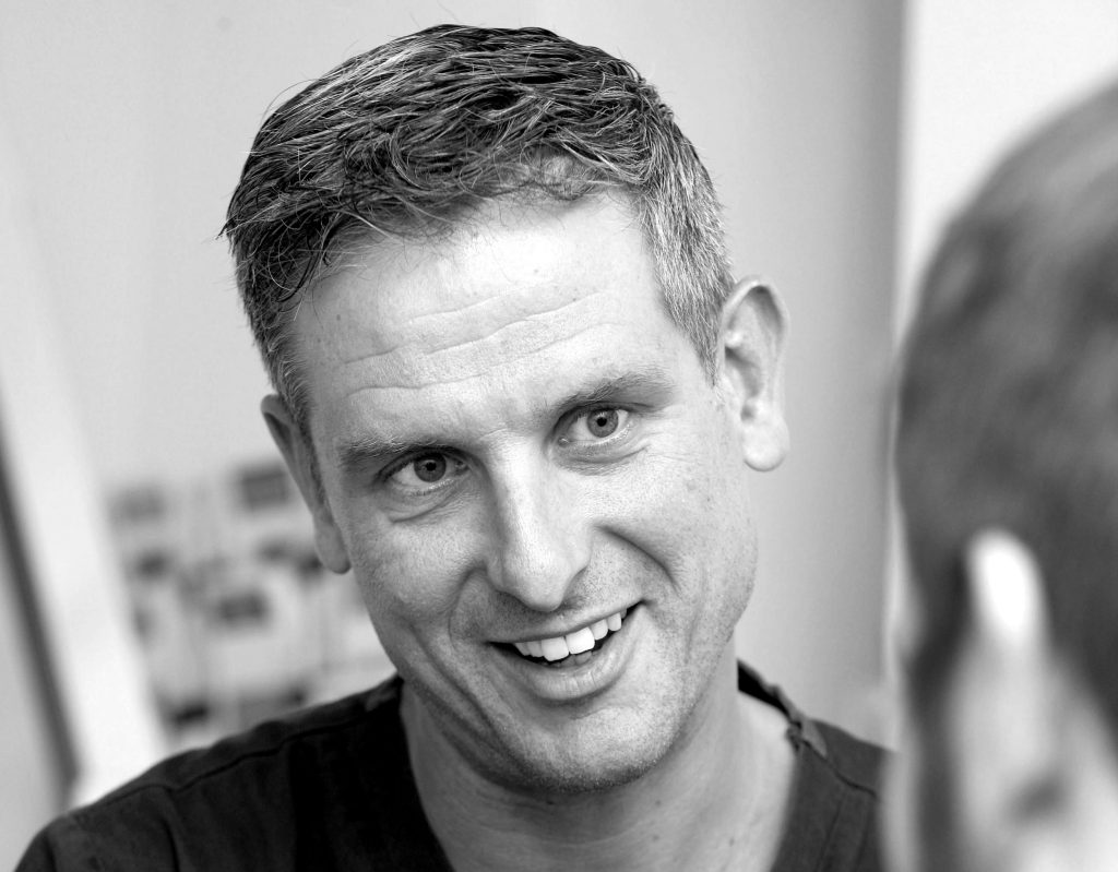 Dr Simon Littlewood