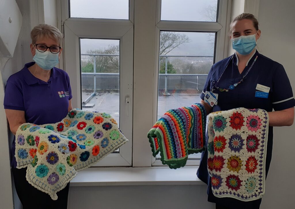 Kind-hearted crafter cheers up elderly care wards with comforting donation